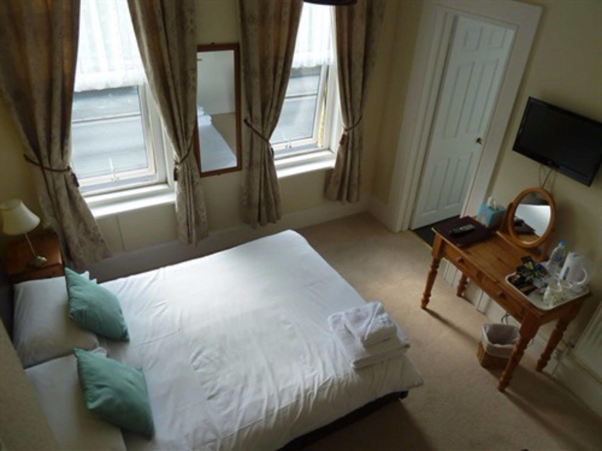Rutland Guest House St Leonards-on-Sea Exterior photo